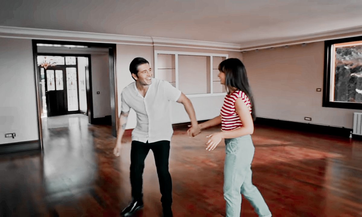 yaseminsi_'s tweet photo. "Yemek yapmayı biliyorsun değil mi?Aç bırakma beni."
"Yaniii."

Şu güzelliklerini anlatmaya kabil kelimem yok artık 💘

       #azkar #eceyaşar #cihangirceyhan https://t.co/AQdajg1sIx