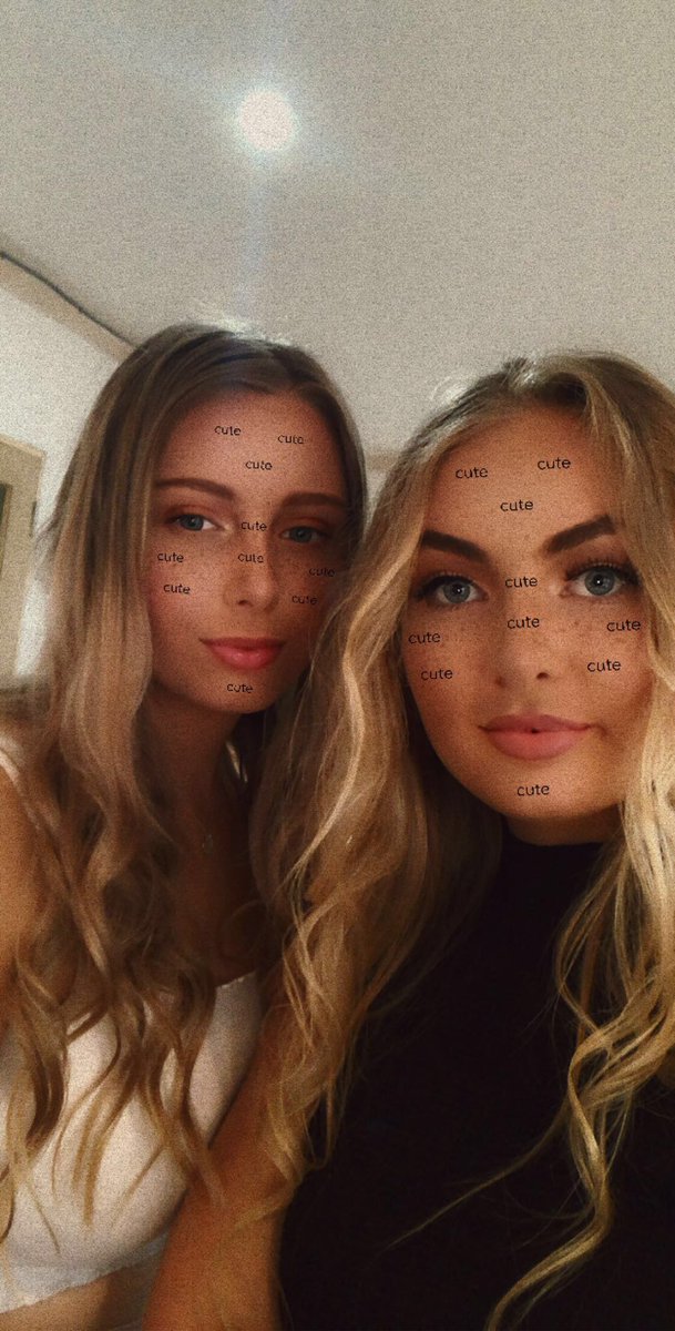 nicoletowlerx's tweet photo. @leiareid_ happy 18th leia, i hope u have a lovely meal tonight &amp; cant wait to celebrate with you🥂😘love you X https://t.co/uVXyFNEI3D