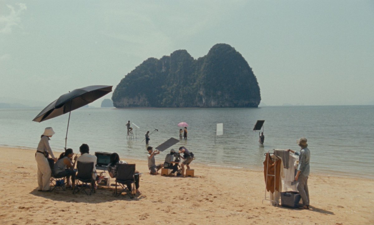 asiafocus10's tweet photo. Festival Director Hariki’s highlights to films we have invited are available in English! Part Two covers “A Special Feature on Film Director Anocha Suwichakornpong.” 
For details, please go to our official website.
⇒https://t.co/51faUrviBq
#FIFF2020,#AnochaSuwichakornpong https://t.co/INtvDGhsld