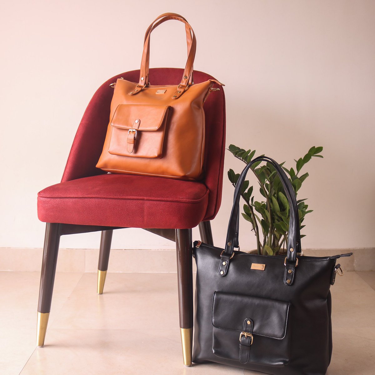 ItsMeJahanvi's tweet photo. @HavaldarShinde Hey! Thank you so much for doing this!! ☺️

I have started my own venture of handmade vegan leather bags! Do have a look. 

https://t.co/wEHyNHPb4h https://t.co/YTZ5cgv9MO