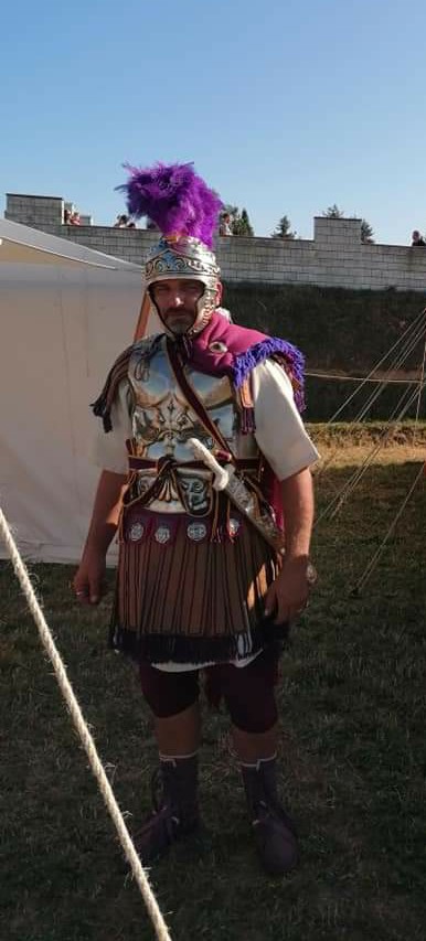 Praefectvs_Prae's tweet photo. FamiliaPoppaea can soon be seen again in the Limeskastell Pohl 🦞🦞🦞🦞🦞🦞🦞🦞🦞🦞
#familiapoppaea #Agrippina #livinghistory #reenactment #RomanDomina #borg2021 #bestwomanever #bestfamily #verdient #immerlächelnundwinken  #happyFamiliaPoppaea #LimesKastellPohl https://t.co/KuLYvxFXen
