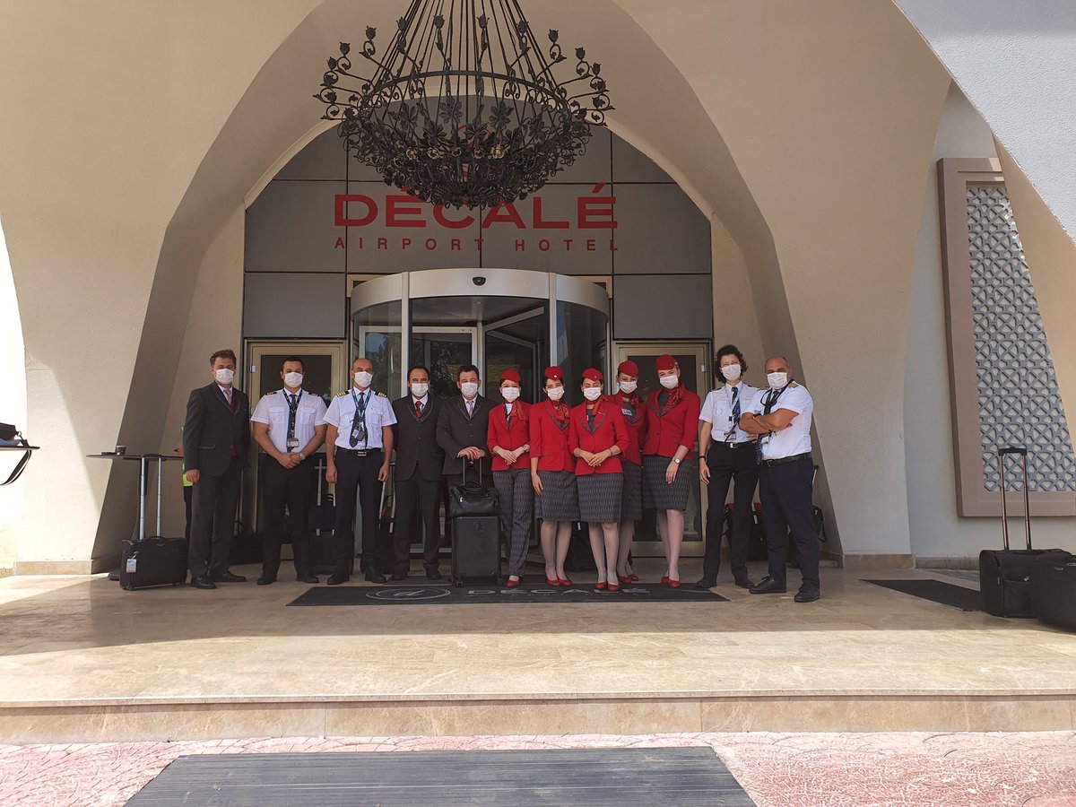 DecaleHotel's tweet photo. We are very grateful to host you at Décalé Airport Hotel @turkishairlines 

RESERVATION: +252 613 33 55 59 info@decalehotel.com - https://t.co/atEepTZJzs

#airport #onlinebooking #decalehotel #hotel #airporthotel #mogadishuhotel #mogadishu #somalia #thy #turkishairlines https://t.co/HwYCbp3qYQ