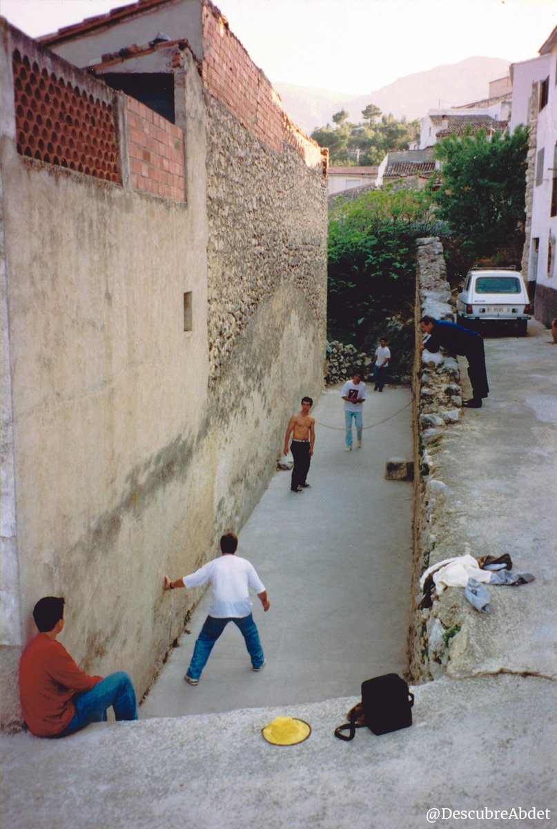 DescubreAbdet's tweet photo. ⚾️📸 Estem buscant fotos del #trinquet de l'Abdet anteriors a la seua restauració (2006). Tens alguna? Comunicau per ací o al e-mail 📩 descubreabdet@gmail.com

El material recopilat resenyarà als autors i formarà part d’una exposició en el 250 aniversari. https://t.co/YZlwSDte2D