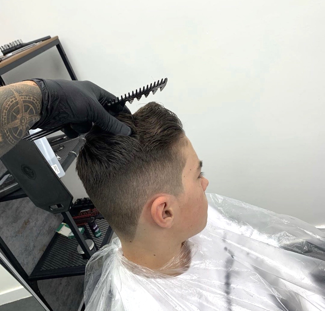 The Diary is Busy #modernbarber #barberindemand with Some Appointment Times Available so BOOK NOW to Avoid Delay #fincooper #fincooperbarber #honley #holmfirth #huddersfield #barber #barberlife #barbershop #mensstyle #menshair Don't Forget We Have Lots of Free Parking!