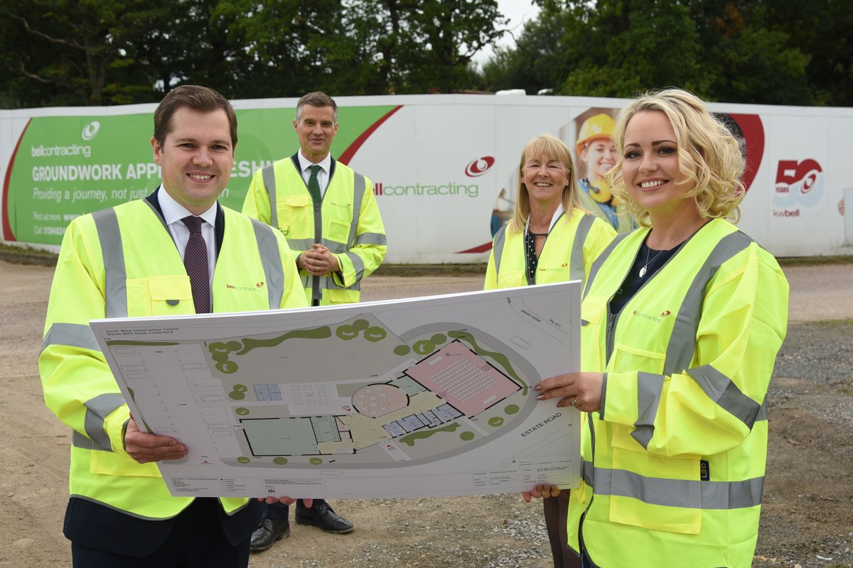 PunchlineGlos's tweet photo. Minister @RobertJenrick pops in to view £2m #construction skills centre: https://t.co/VswZIzdlqD

#Cinderford #ForestofDean #Gloucestershire https://t.co/VSONth5FYk