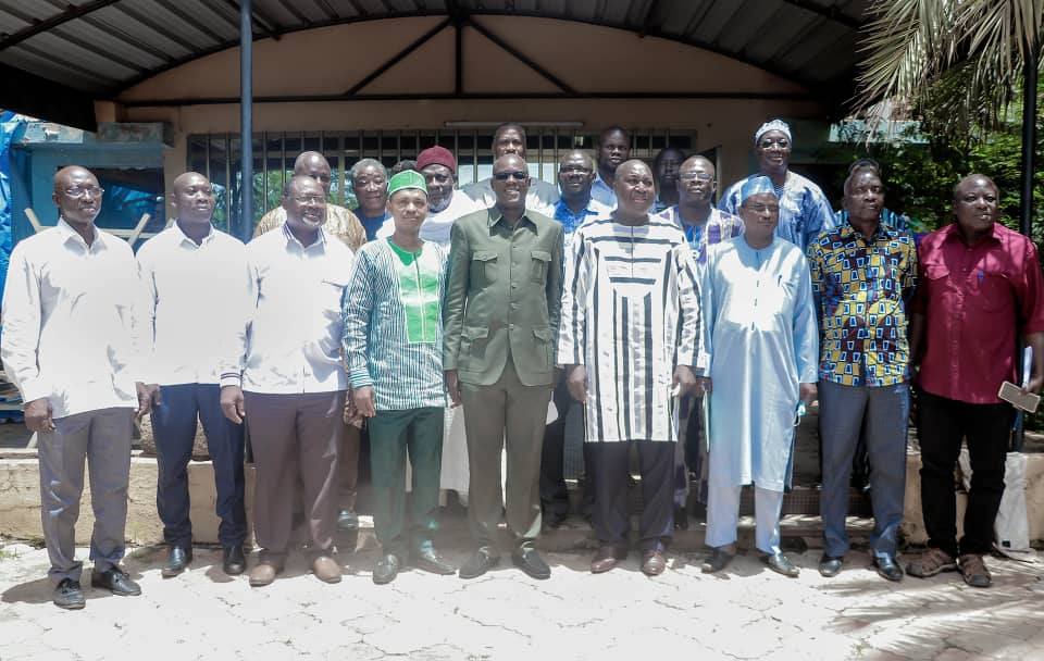 RdaAdf's tweet photo. Ce lundi 14 septembre 2020 :
Le Président Gilbert Noël OUÉDRAOGO, Président de l'ADF-RDA, a participé, au siège du chef de file de l'opposition, à la mise en place des organes de l'Accord Politique de l'Opposition (APO) 2020, signé et lancé le 18 août dernier.
#APO2020 #GNO2020 https://t.co/wdb0w1TO42
