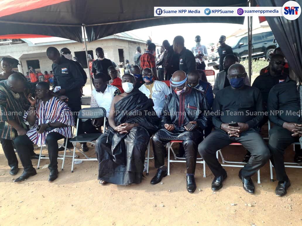 NppSuame's tweet photo. Last Saturday the member of Parliament Hon Osei Kyei Mensah Bonsu together with the municipal Chief executive Hon Bobie Boahen and Constituency executives attended a funeral of a Polling station executive, as part of his social responsibility to the constituency.
#VoteOKMB https://t.co/YWnf45moD0