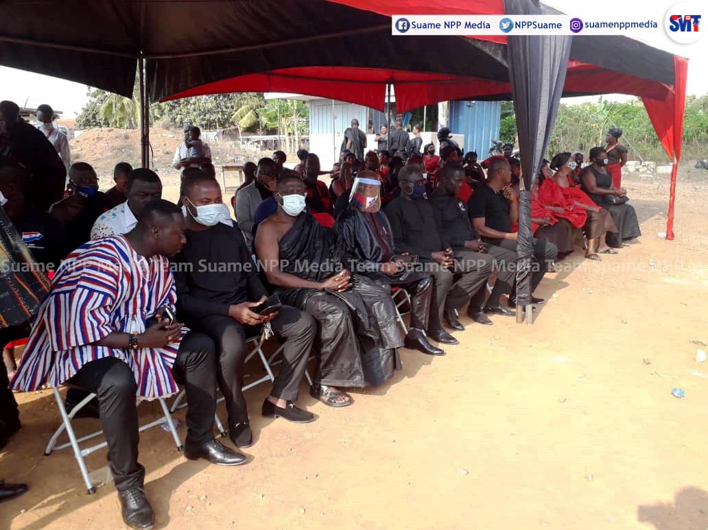NppSuame's tweet photo. Last Saturday the member of Parliament Hon Osei Kyei Mensah Bonsu together with the municipal Chief executive Hon Bobie Boahen and Constituency executives attended a funeral of a Polling station executive, as part of his social responsibility to the constituency.
#VoteOKMB https://t.co/YWnf45moD0