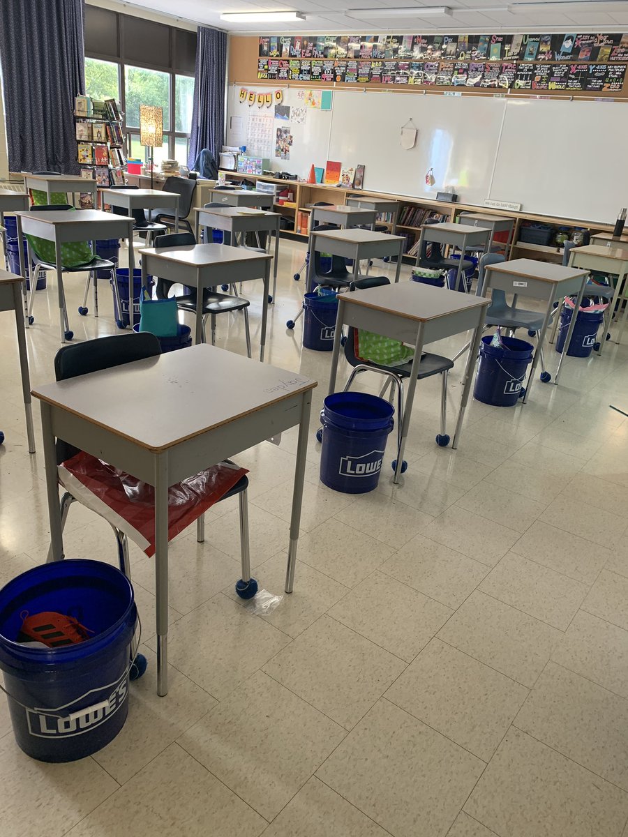 mrsmuirlrt's tweet photo. We are loving our new buckets! They are multipurpose by storing our outdoor shoes and providing seating for when we can take our classroom outside! Winning! @LockviewDSBN https://t.co/nxB002ciF0
