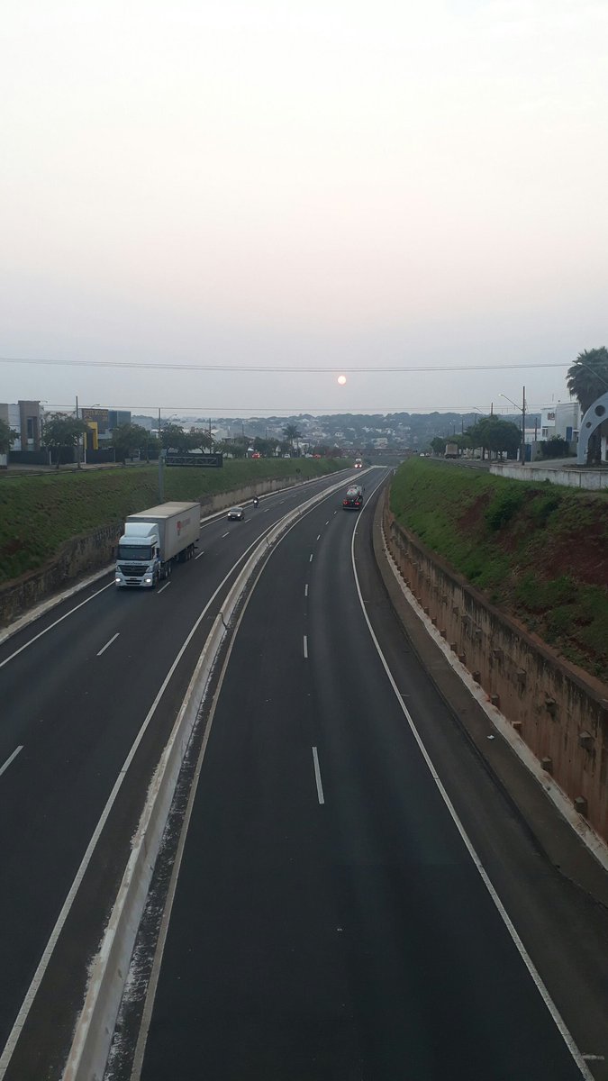 GiltherT's tweet photo. Levanta sol...deixa de preguiça https://t.co/pop6iFOk1E