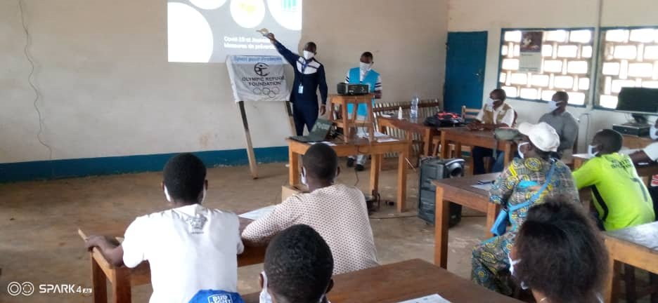 GalibwaArnold's tweet photo. Last week, 75 young athletes living in and around the refugee #camps of Inke, Bili and Boyabu in #DRC were trained as sensitizers on the theme of Youth and the Covid-19 risk communication strategies. #SportForProtection #Youth #ORF #Refugees https://t.co/QRt6nkwdAN