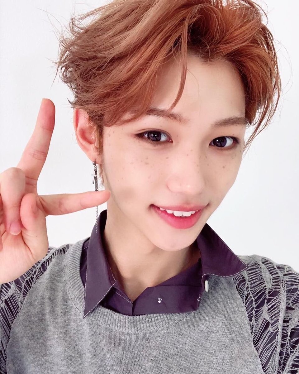 StayMoon6's tweet photo. Wish you a beautiful day! 💕
🎊🎁 Happy Birthday 🎂🎉 
Stay as you are, you are amazing!

#Beautiful #FelixSunshineDay #Felix #strayKids #FelixSunshine #felixday https://t.co/j6Km8nBlmZ