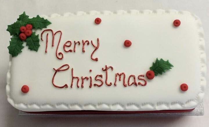 FridayCakes's tweet photo. 🎅🏻Christmas cake orders now being taken 🎅🏻 Cakes are baked in October and matured &amp; decorated before delivery in December 🚚 See our Facebook page for details 😊 https://t.co/nIlrzN2EMQ