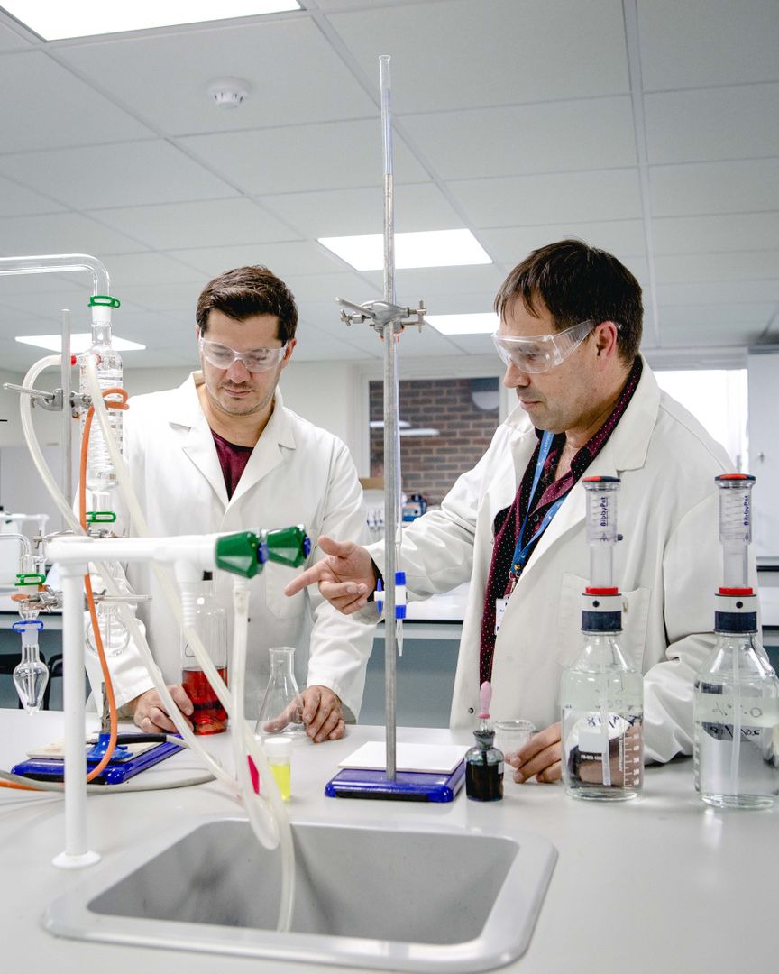 PlumptonWine's tweet photo. Testing out our safe social distance practices in the labs! #winescience #viticulture #science #biology #chemistry #HE #makewineyourcareer #studentsof2020 https://t.co/9PzPgWFJir