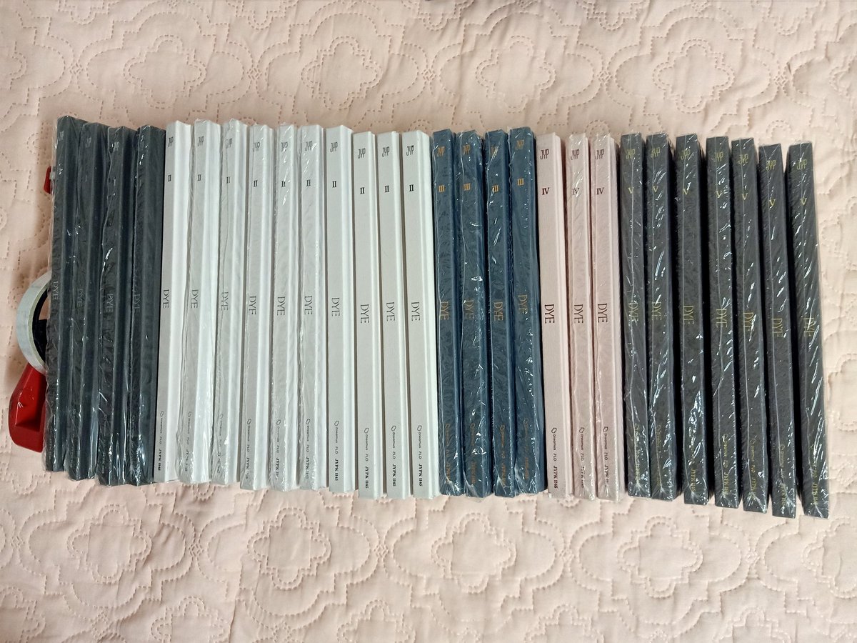 GOT7 DYE UNSEALED [PB+CD] | PH GO : ON HANDSP250.00ea, all in + LSFin all versions (1A, 2B, 7C, 4D, 5E)Ready to ship next Sunday/Monday!First to fill-up the form basis!with store freebies!DOP: 7 days after order