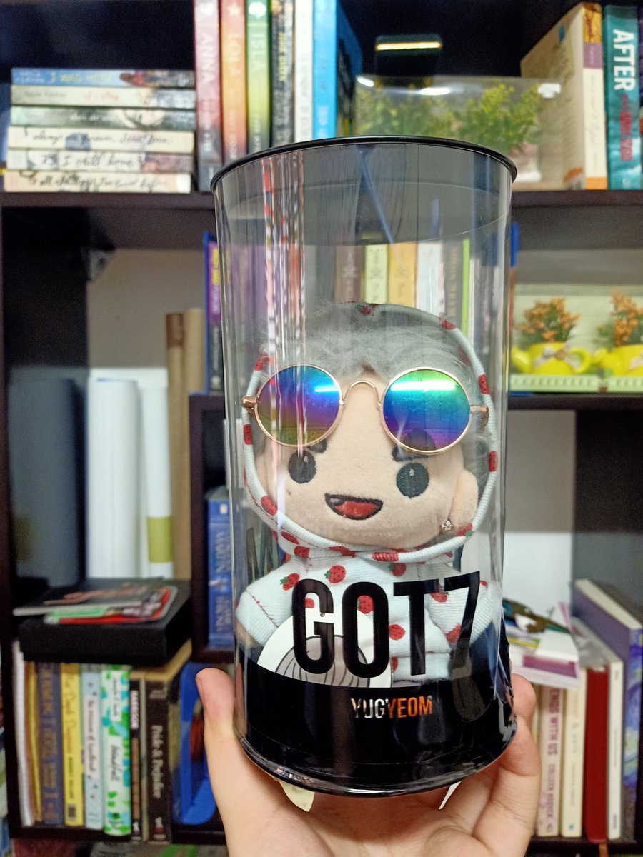 GOT7 GOTOON DOLLS FLY VERSION | PH GO : ON HANDSJB doll Fly ver. with backpack = P5,900YG doll Fly ver. with sunglasses (slightly dented cannister)= P3,400*both with tag*1 slot eachReady to ship next Sunday/Monday!DOP: 7 days after order