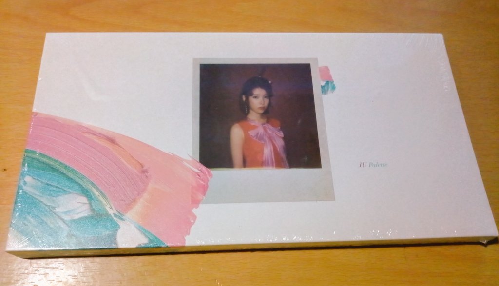 MarialynSo's tweet photo. [GIVEAWAY] 
Winner takes all 💜

🌻1 Sealed Palette + 1 Box of Maxim Coffee + 2 Edam September Unreleased Photocards + 1 album of your choice + Special Freebies 

To join:

👉 RT and LIKE
👉 Reply with #IU12thAnniversaryGA, #12YearsWithIU and IU BEST GIRL 😍
👉 PH Maaena 
👇 https://t.co/n156u1gfLe
