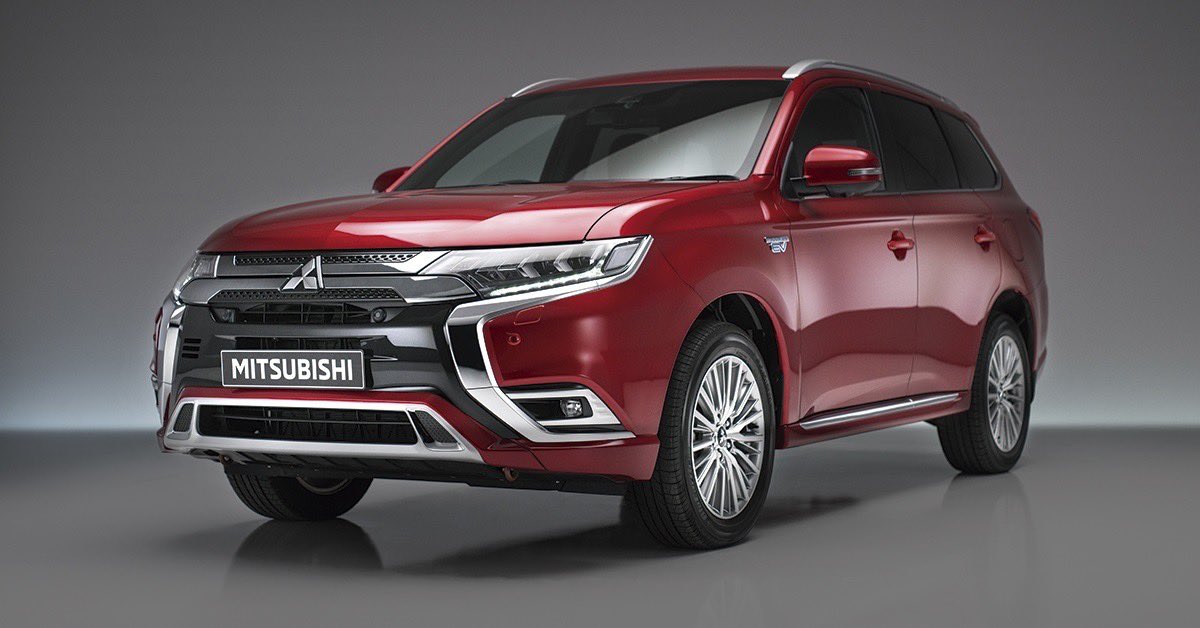 A partir del mes de septiembre, el <a href="/Mitsubishi_ES/">Mitsubishi Motors</a> Outlander #PHEV cuenta con el precio más atractivo del mercado en su segmento: ¡31.700 euros! #Mitsubishi