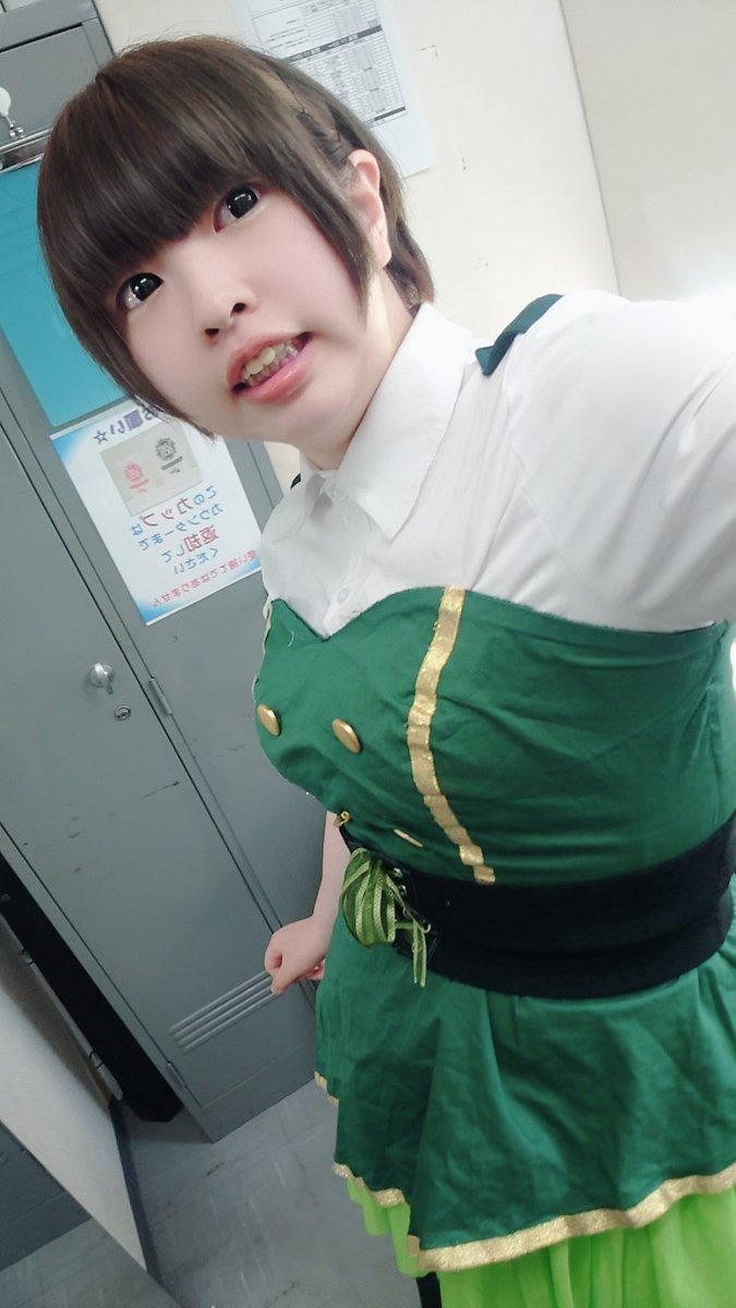 Mithuki_aoi_'s tweet photo. アイドルや事務仕事しながら
作詞、小説、脚本etc‥を書きつつ
声真似大会出たり、衣装デザインしたり洋服を解体して衣装にしたりして生活してます

毎月末には小説更新！
宇佐美ゆめもよろしくお願いしますっ https://t.co/lIj2gmmV03