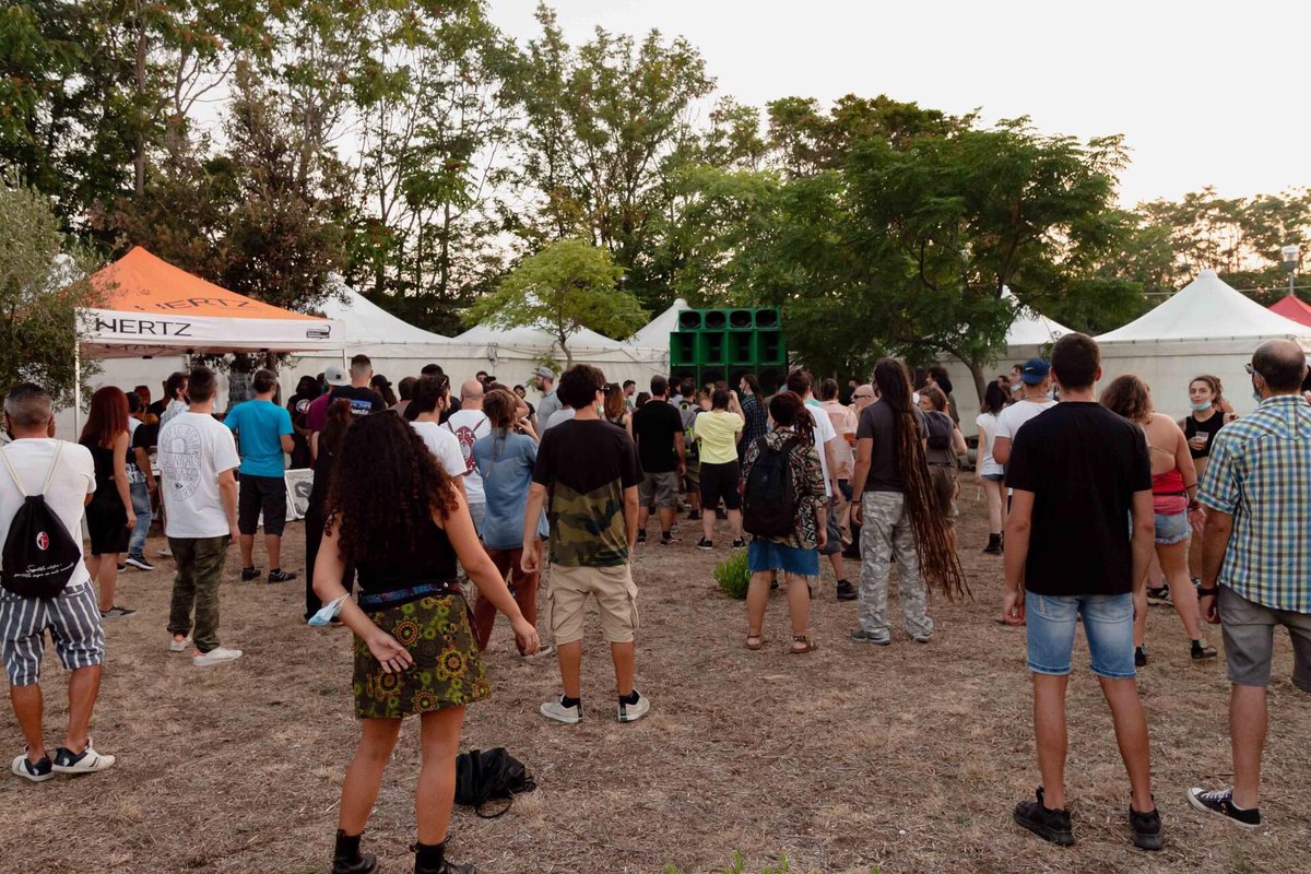 CulturaleGru's tweet image. Bari Hill Carnival 2020
#vincitoripin #pingiovani #barihillcarnival2020 #festadeipopoli2020