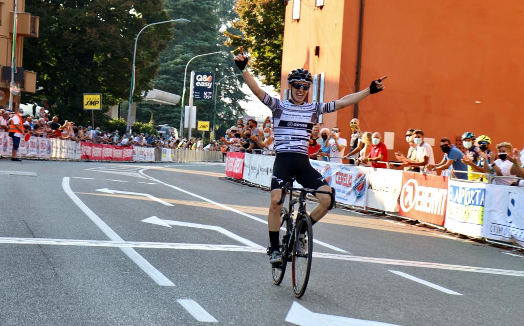 biciPRO1's tweet photo. Il team @BORAhansgrohe si porta a casa @AleottiGiovanni e conferma @M_Fabbro95 . Un bel riconoscimento al ciclismo italiano e al lavoro del @CTFriuli #testedure #Hardwork https://t.co/naPvSL2dWC