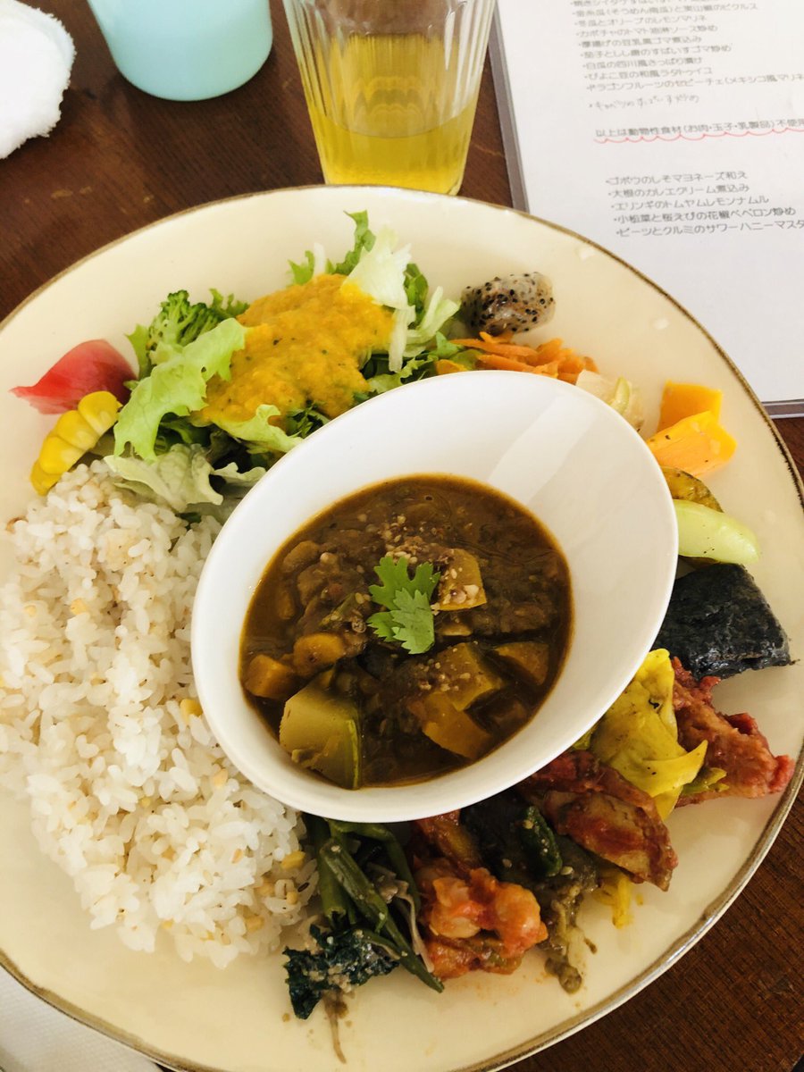 yukokodateyoga's tweet photo. veganランチ　基本は雑食なのですが、ヴィーガンに興味があって、環境やアニマルライツの観点や、私達の健康の事知れば知るほど興味が湧いている今日この頃、たまたまランチに行ったお店にveganメニューが❤️こういう選択が出来るお店がもっと増えたらいいな✨🌏💕#ヴィーガン　#vegun #ベジタリアン https://t.co/MZREjpG551