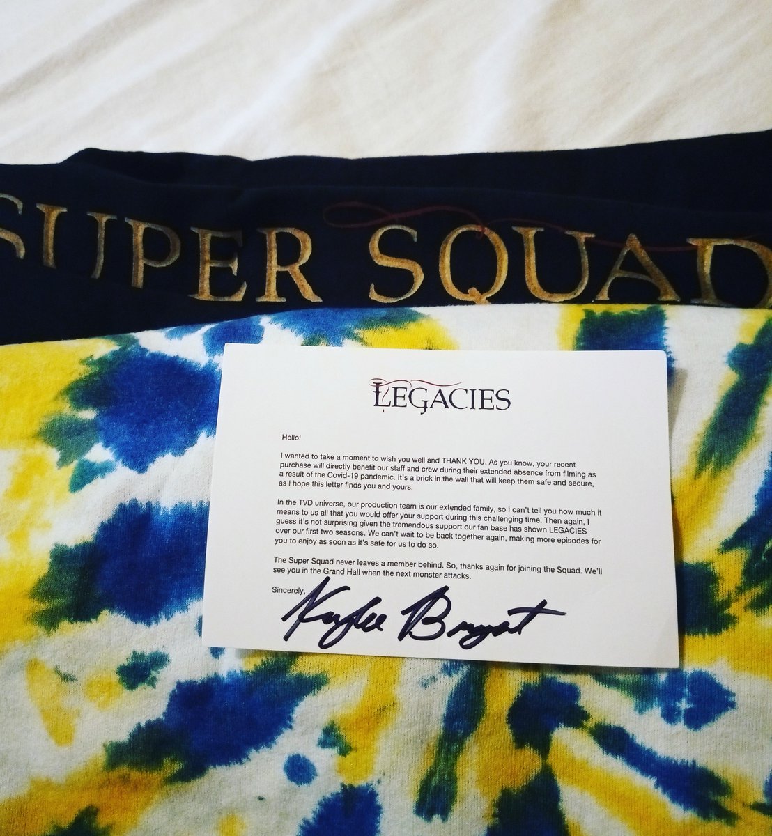 BabyHaloWolf's tweet photo. I got my package with my Dauqs Repus merch today... After it was stuck in customs for over a week... And it had an autograph from @BryantmKaylee ♥️ the fan girl in me is so happy right now 😭😭😭 #DauqsRepus https://t.co/JJinhGwoON