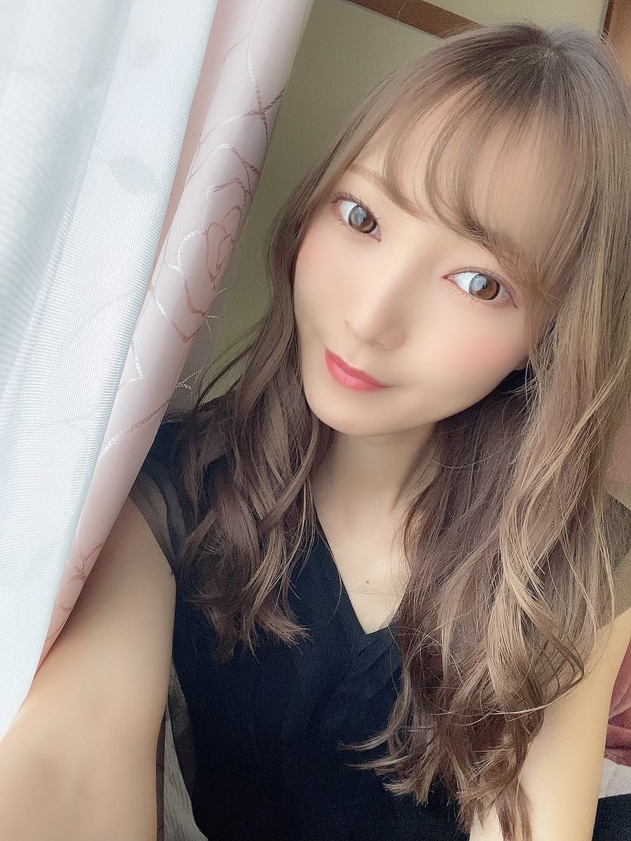 _sakura_rio_'s tweet photo. 生きてまーす✌️✌️✌️✌️笑 https://t.co/ru9583S8nZ
