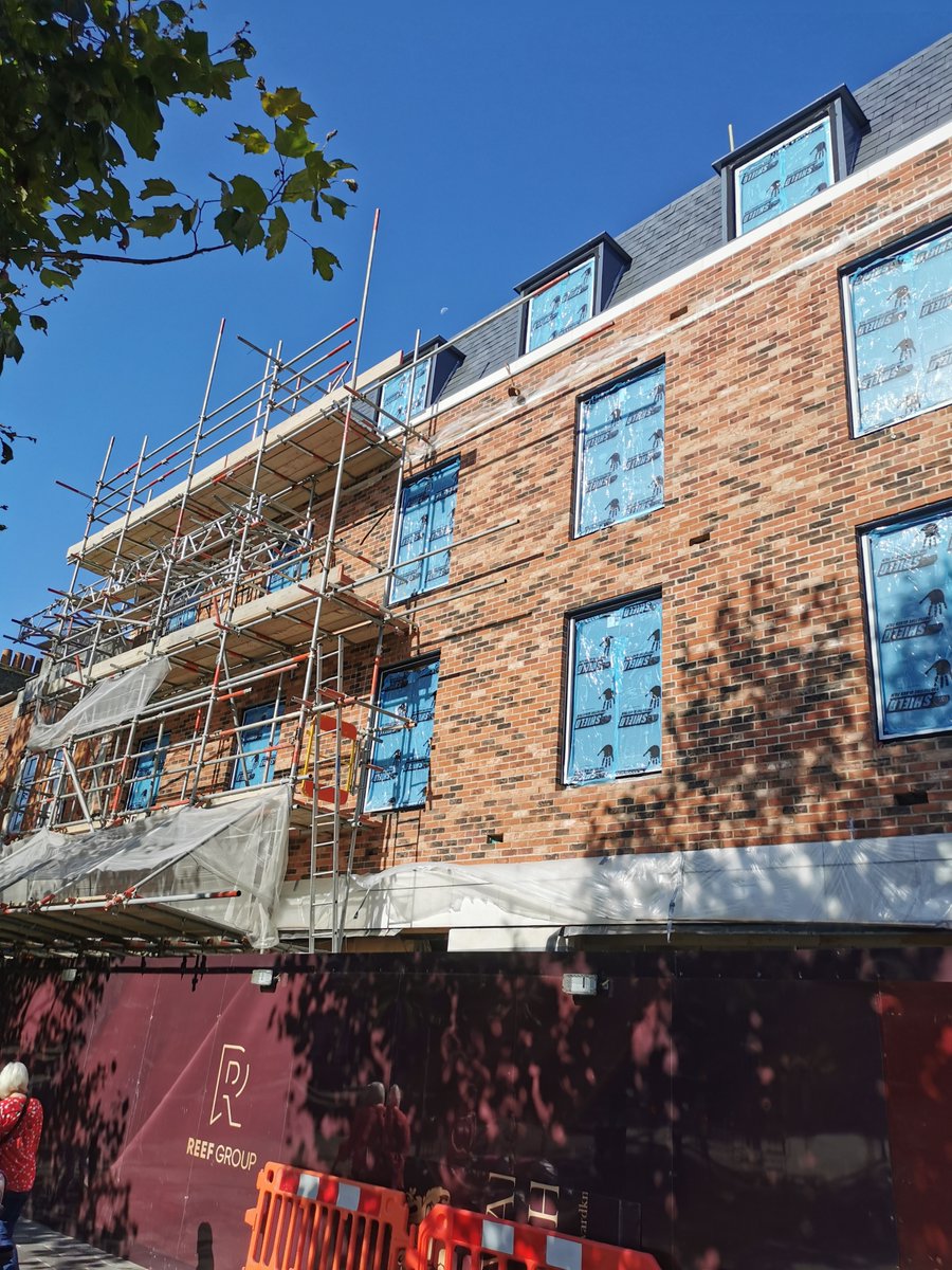 whittamcoxarch's tweet photo. Great to see progress #onsite with #ReefEstates at #StAlbans! We're currently working as #ExecutiveArchitects on a new 130 bed hotel for @TravelodgeUK .
#Architects #onsite #buildingbritain @LoveConstruct_ https://t.co/nZUTPr2N73