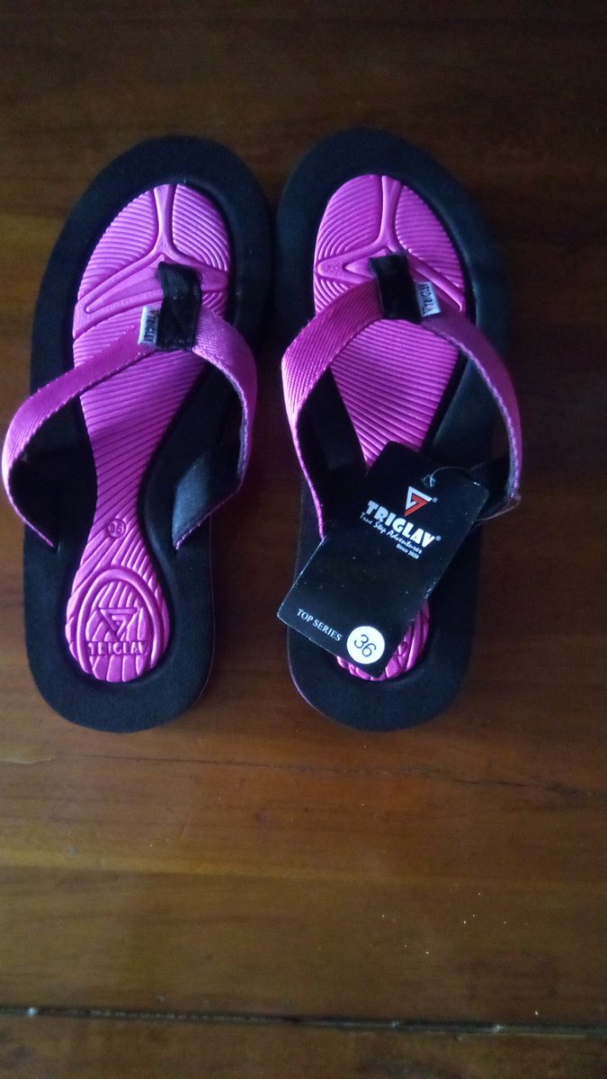 Bukanorangbija2's tweet photo. Sandal triglav lokal asli buatan tangerang

Harga murah tapi tidak murahan

Ayo mumpung lagi psbb belanja sandal di sini aja 
Ga usah ke emol

Info lebih lanjut
Dm/ wa 087730470481

@AsoppsiOfficial 
@ajeng_cute16 
@macan_uTara 
@francmohede 
@marlina_idha 

#PewiraUsahaPemula https://t.co/DfH7ECtTZ6