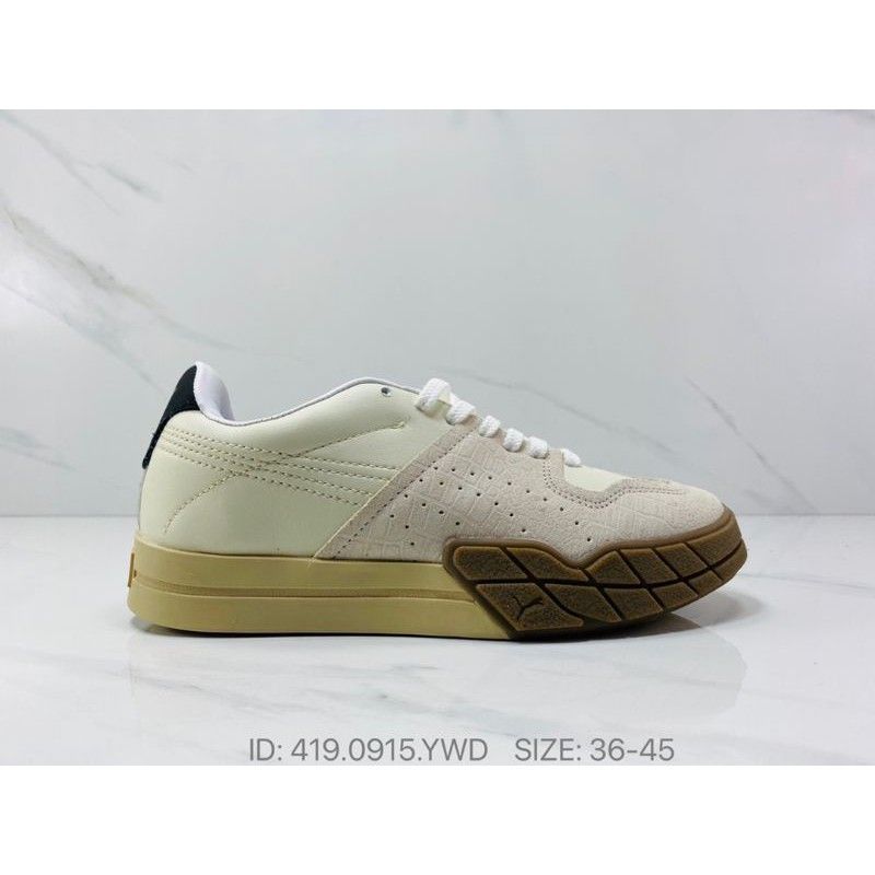 ZaisyaShop's tweet photo. I'm selling Puma Future Rider On Casual Shoes Men a... for RM. Get it on Shopee now! https://t.co/kvsrfS3s7m #ShopeeMY https://t.co/gx7hD68OOM