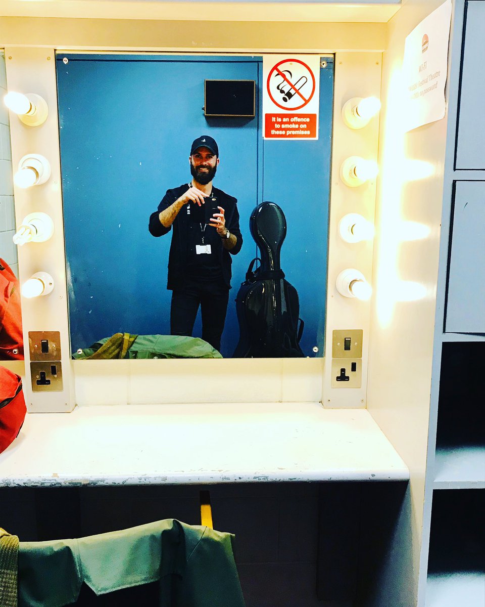 So happy to be performing <a href="/captheatres/">Capital Theatres: Festival, King’s & Studio</a> @scottishopera pop up today! 🤗🎶
.
.
.
#scottishopera #SOpopup #popupopera #opera #cellist #dressingroom #dressingroomselfie