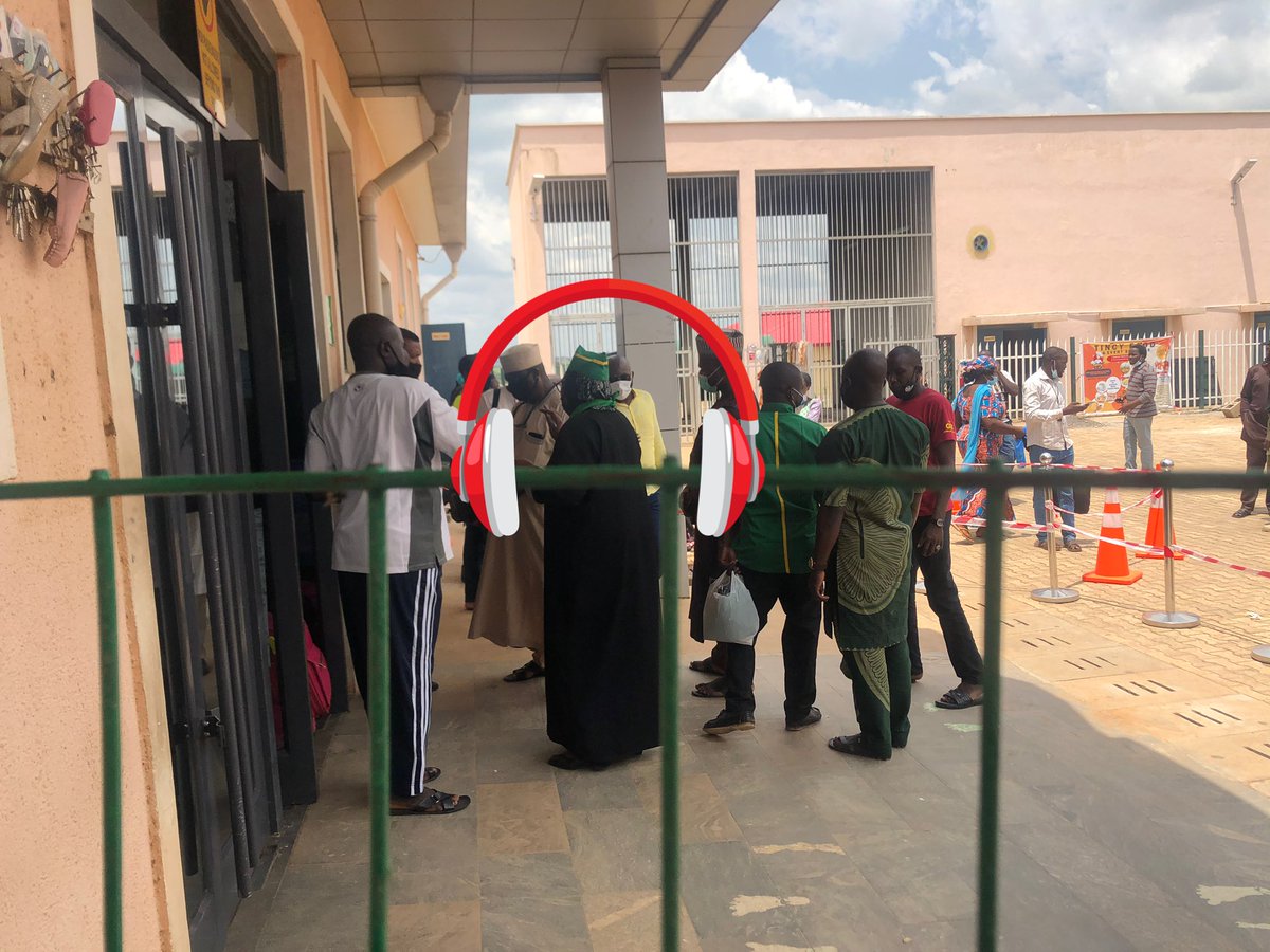 I was at Rigasa Station to board a train to Abuja yesterday. I couldn’t get ticket for 10:00am train so I waited for the 2:00pm one. They started selling the tickets at around 12:30 and didn’t sell it to more than 30 people when this woman came and asked them to stop selling!