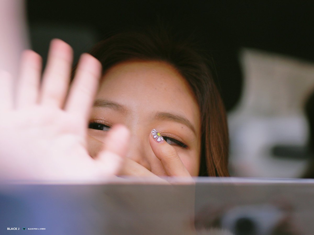 jensoo opening their car windows-- another devastating threadヾ(*´∀｀*)ﾉ