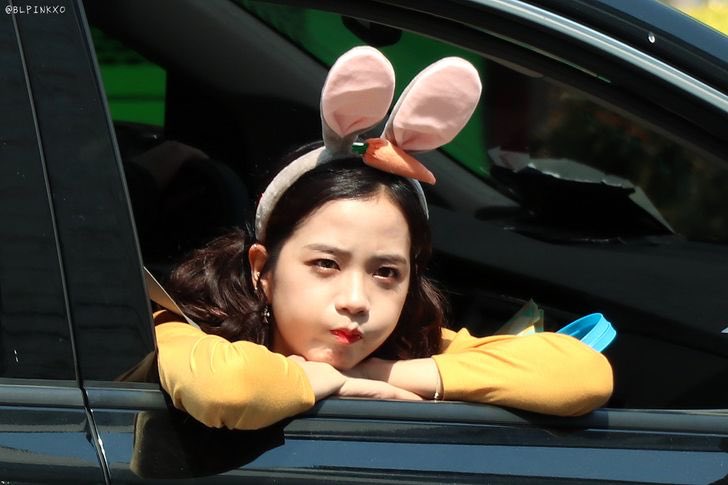 jensoo opening their car windows-- another devastating threadヾ(*´∀｀*)ﾉ