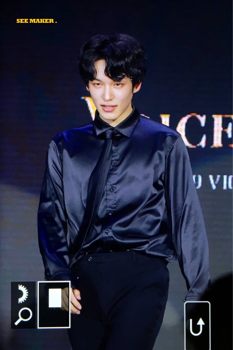 elf_chan95's tweet photo. 제법 웃겨..섹시를 글로 배운자 https://t.co/e9oJz62mqv