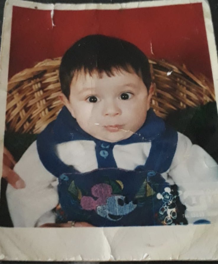 laringosskopat's tweet image. 6 aylık/23 
Gözlere bak 😂 #agechallenge