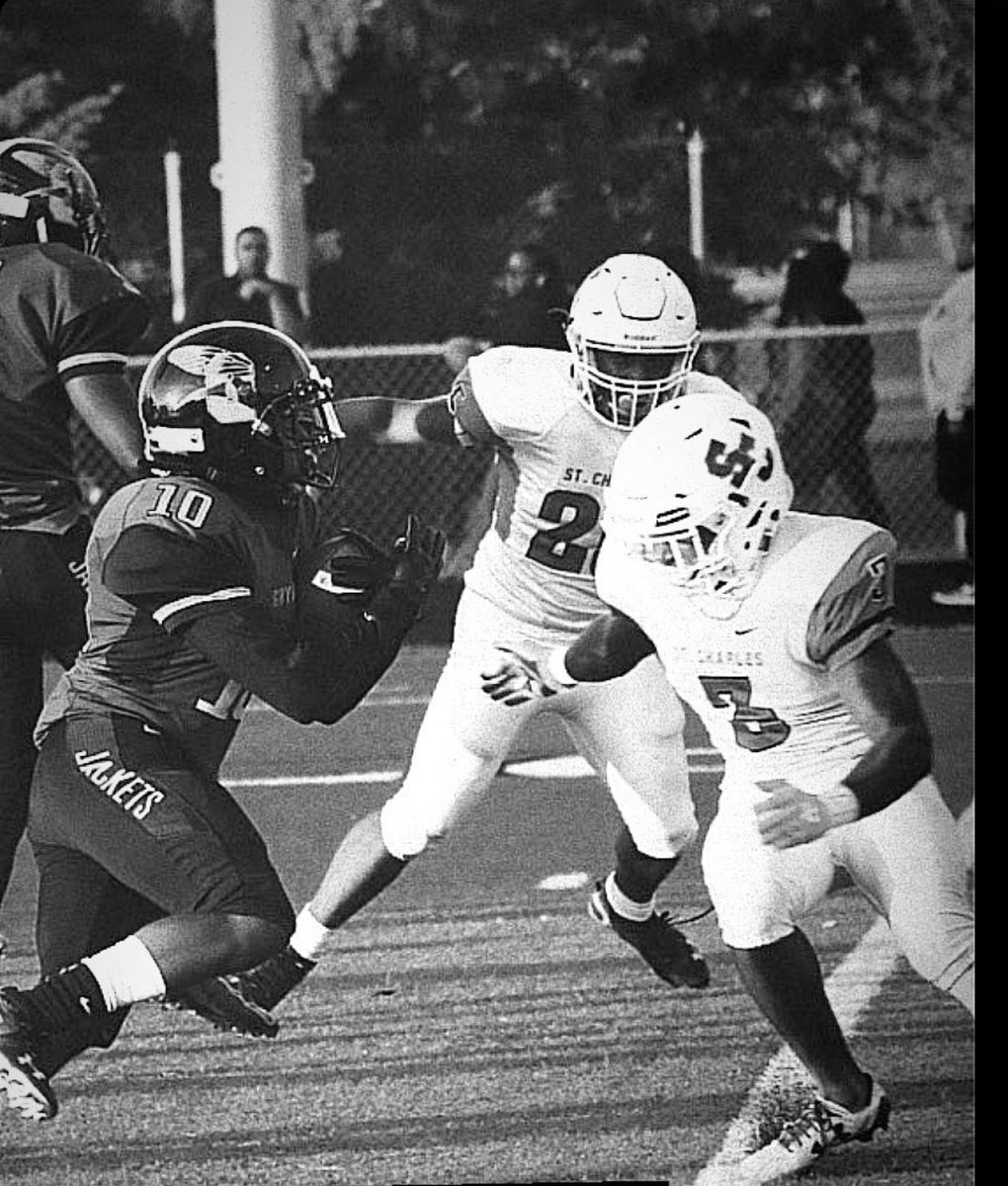 NikkiBJaxx417's tweet photo. When #2 was #3 @ogscrappy #SpartanDays #SMAC Counting down til I can watch some high school & college football. #tbtuesday #SMAC2MEAC #SpartanTurnedHornet https://t.co/lnUVWy9L3U