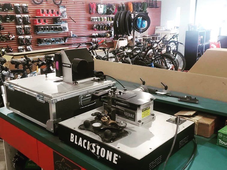 BlackstoneSport's tweet photo. We travel from Voorhees to Fort McMurray on Day 12 of our #DailyMachines Comingโ in hot we have Stratosphere Sports! Burtons been a great customer of our family for quite awhile so weโre happy about this upgrade! Do you want the advantage? Visit
https://t.co/A4btb8D2ND https://t.co/Y5ndlBPrC6