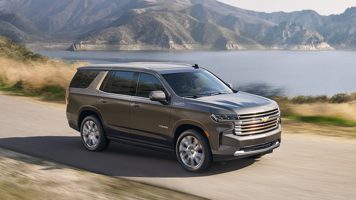 MitchSmithChevy's tweet photo. The wait is over. Introducing the All-New Tahoe. #mitchsmithchevy #maketheswitchtomitch https://t.co/vodoUWGhjs https://t.co/LZ5eiHE25N