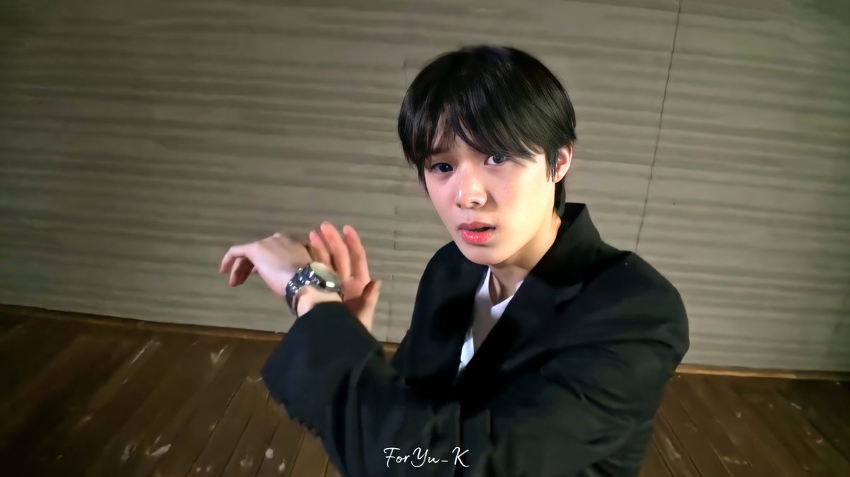 foryu_k's tweet image. Pengen tau deh gimana rasanya ngevideoin K lagi kaya ini 😭

 #ILAND_EP11 #I_LAND_K #I_LAND #아이랜드 #케이 #ILAND_K #ケイ #K_ILAND #ILAND #K_DEBUT #K_RUN_FOR_DREAM