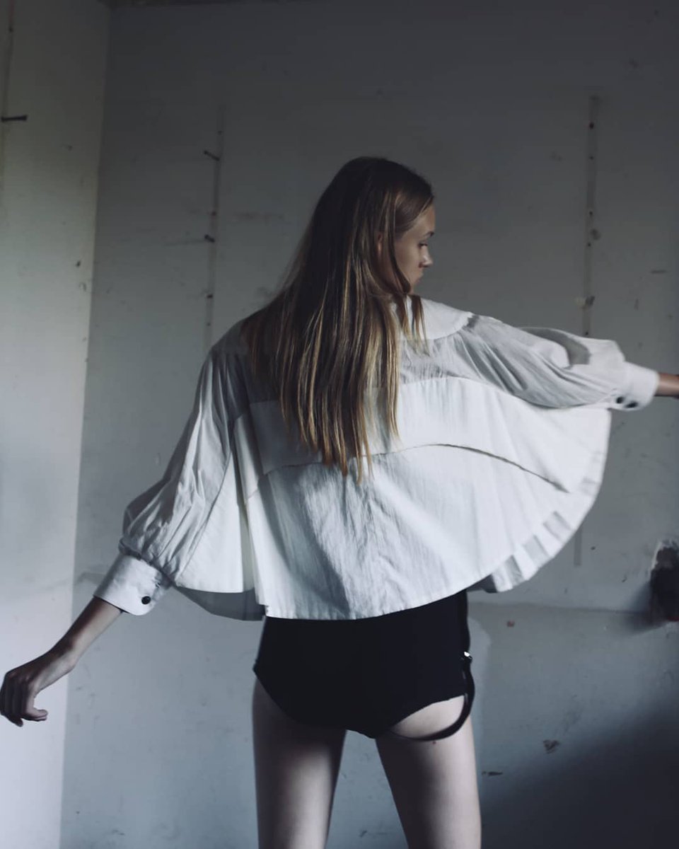 TxellMirasTw's tweet photo. Avui, 15 de setembre a les 20h estrena de 'Unarchiving' de Txell Miras produït per @ESMA_Events per @080_bcn_fashion
Ho podràs veure a
https://t.co/nU3nvZkMZj https://t.co/eVbwsdEAXv