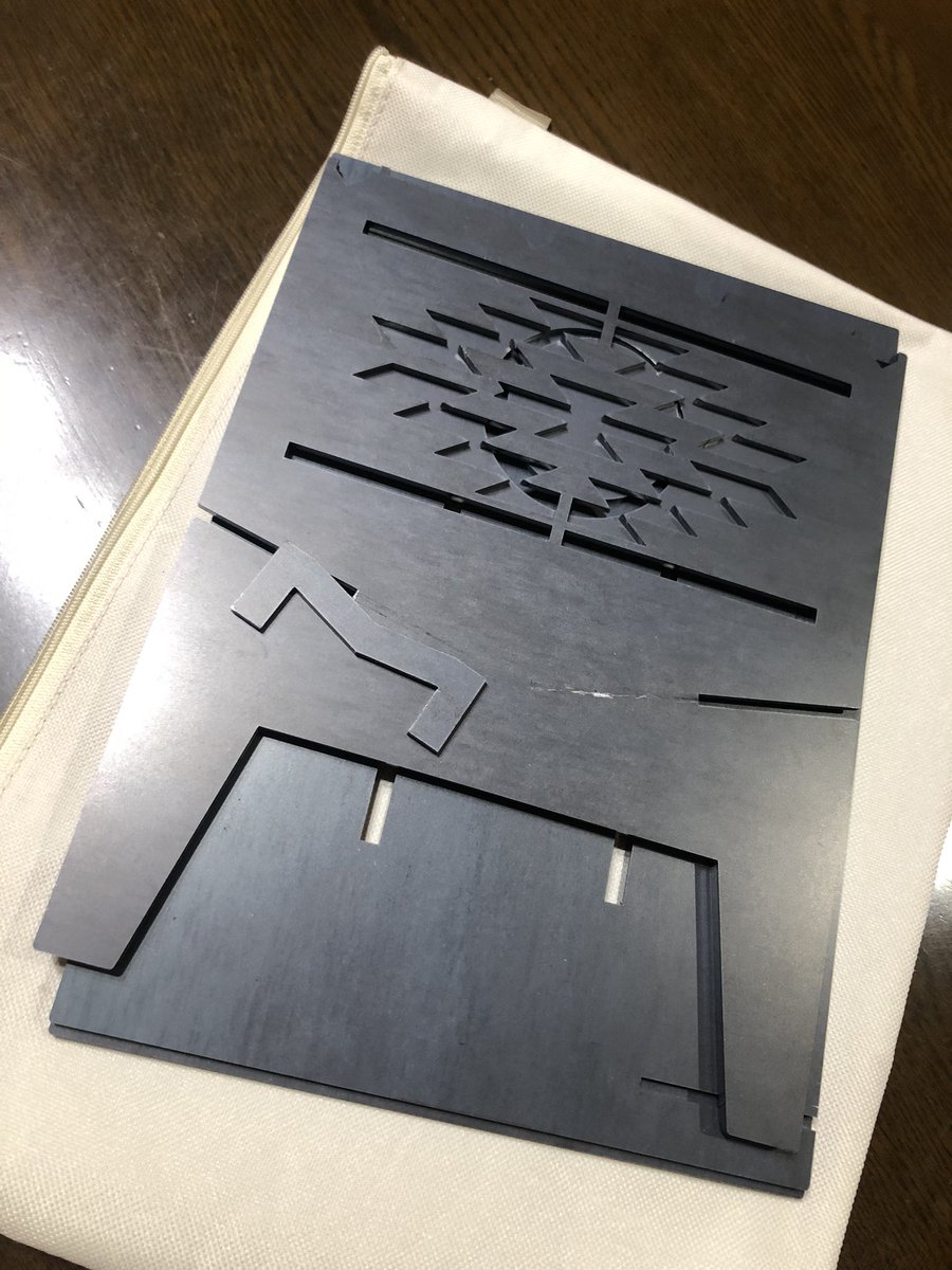 エミュー1号 ガレージブランドの焚火台 O To M おーとえむ えーよん サイズなんだけど くんと違って薪を切らなくても放り込めるの 届いたものの ずっと使えなくてね 早く試したいのです 良くできてるなあ エミュー1号 ガレージブランドの焚火台 O To M おーとえむ えーよん サイズなんだけど くんと違って薪を切らなくても放り込めるの 届いたものの ずっと使えなくてね 早く試したいのです 良くできてるなあ