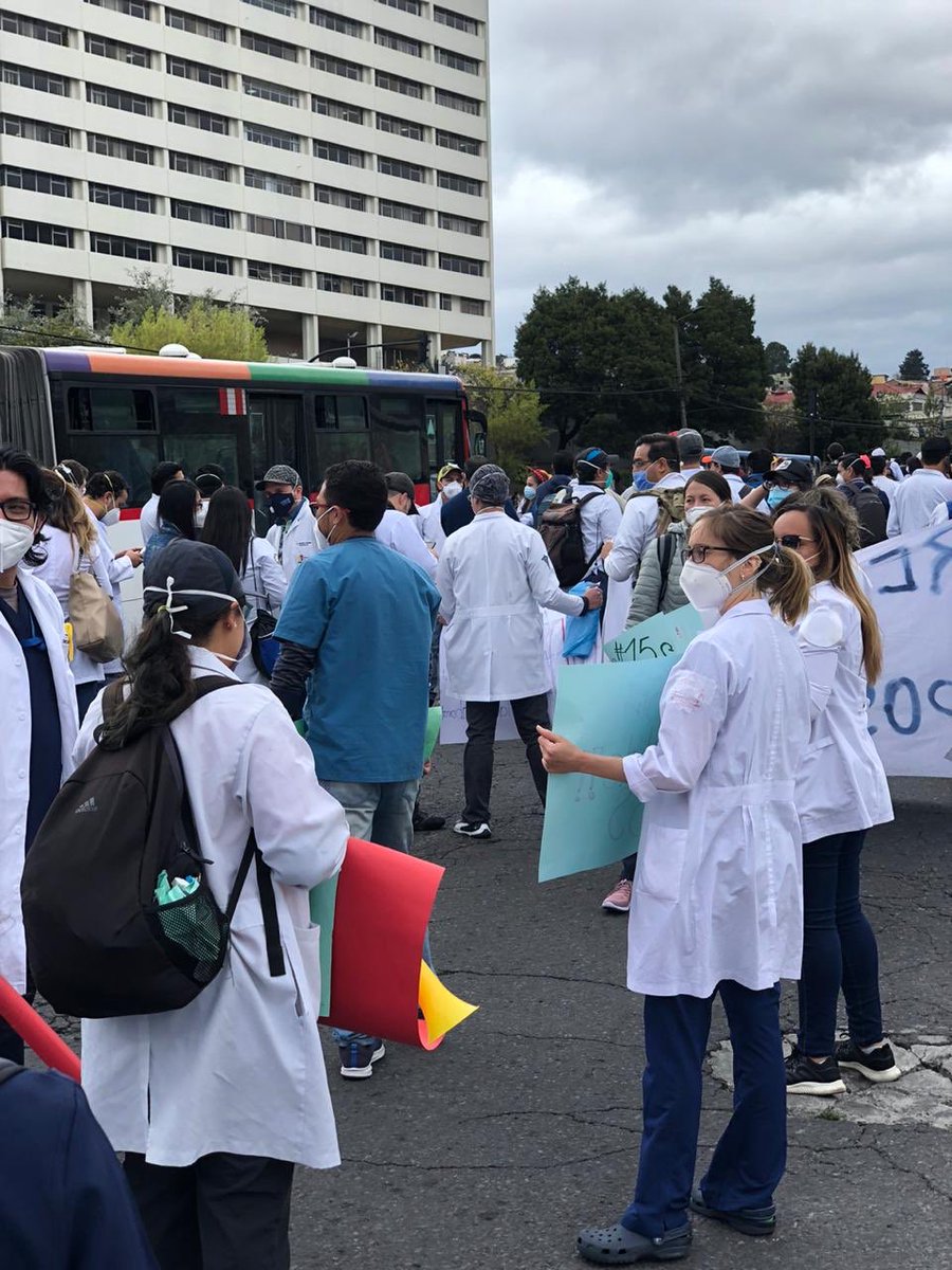 Anagabyb90Ana's tweet photo. #LeyHumanitariaYA #medicospostgradistas #ASEMP @MSPEcuador @Lenin @DrJuanCZevallos LOS MÉDICOS POSTGRADISTAS DEL ECUADOR MERECEN RESPETO, DIGNIDAD, Y QUE CUMPLAN SU PALABRA! TOTAL APOYO! https://t.co/nlK3LODsI1