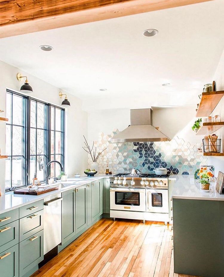 Gharpedia's tweet photo. How stunning is this backsplash? What do you think of this kitchen? ๐คฉ
By yitzisells.tomsriver - https://t.co/Tq3mBZ1ShT
#gharpedia #backsplash #backsplashtile #kitchensofinstagram #kitchensofinsta #rangehood #stovetop #kitchenrange #kitchenisland https://t.co/G7IZvw4iPJ