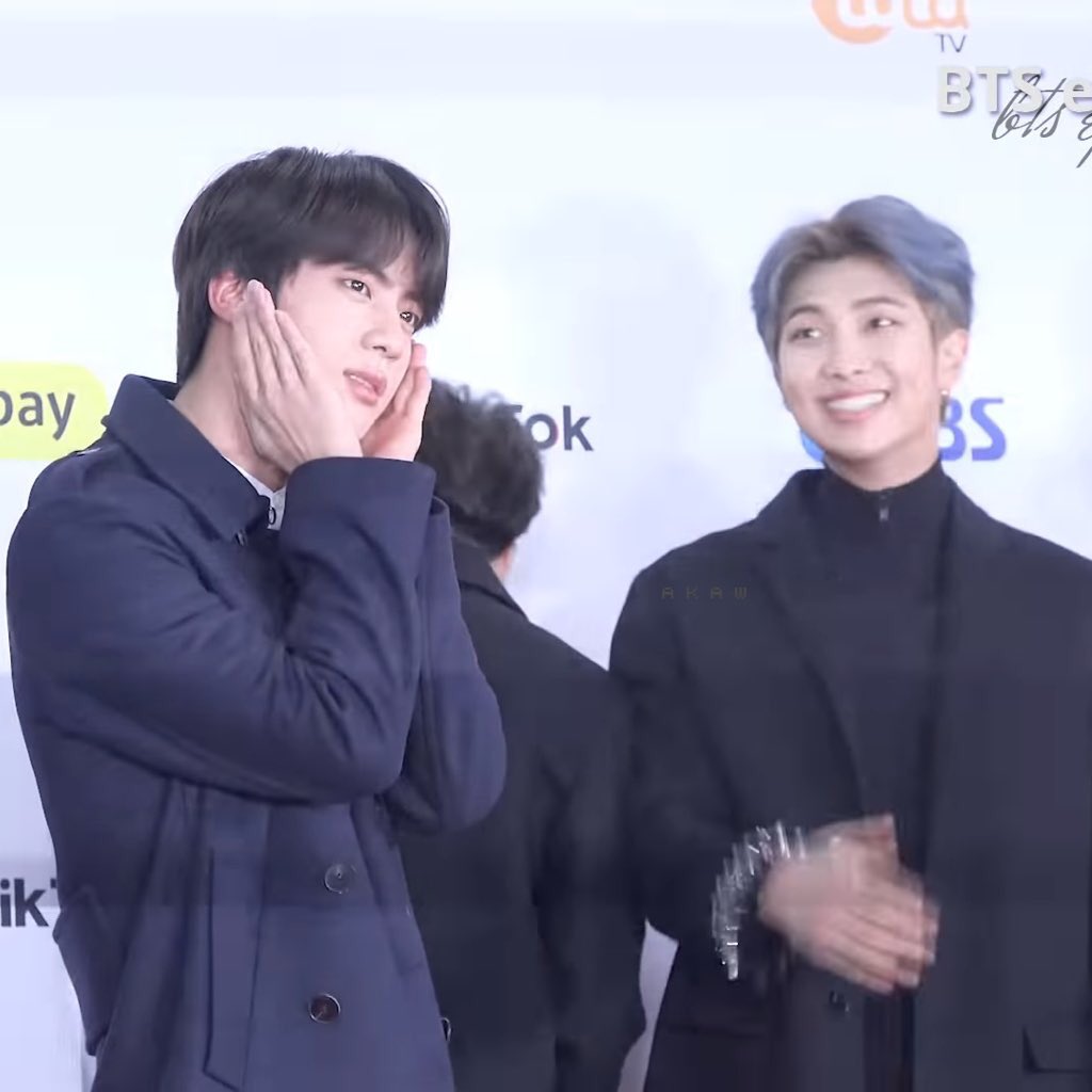 The attention and smile directed at Jin are lovely (we all want a Namjoon too) #Namjin  #RapJin