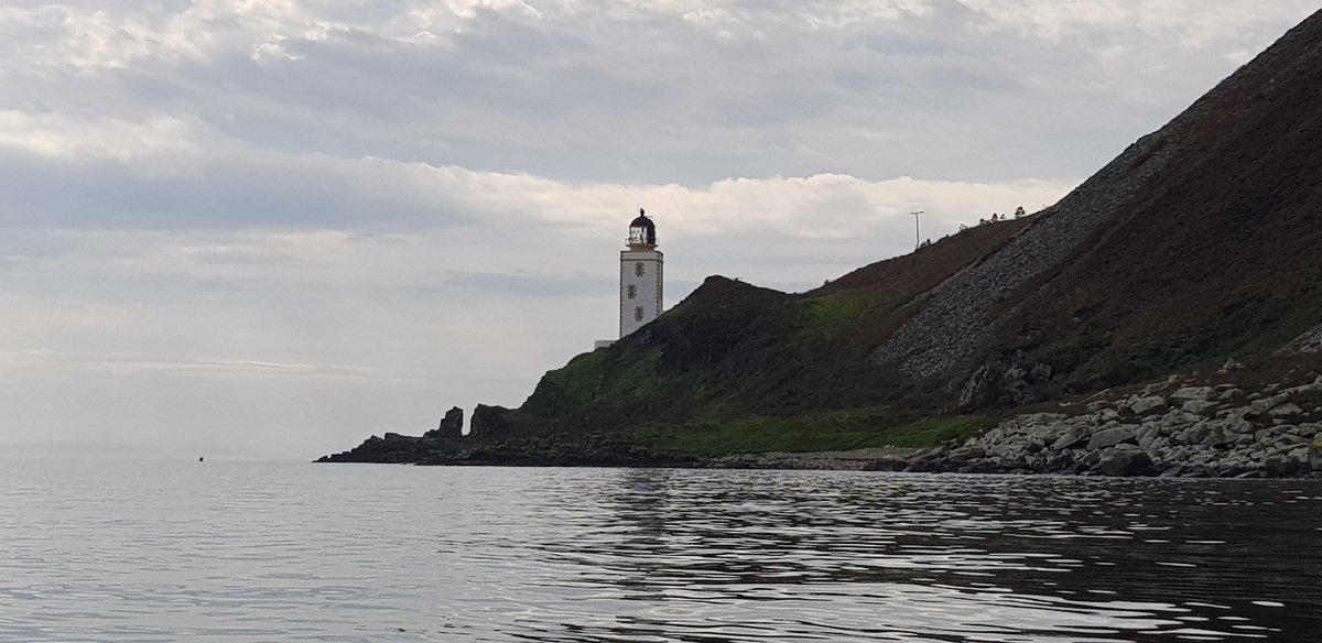 lepicks5's tweet photo. Fantastic solo paddle round The Holy Isle in perfect conditions today, lovely clear waters and so peaceful. 🛶🌊💙@VisitArran @@VisitScotland #ScotlandIsNow #kayakingfundays https://t.co/sckD0UCEhg