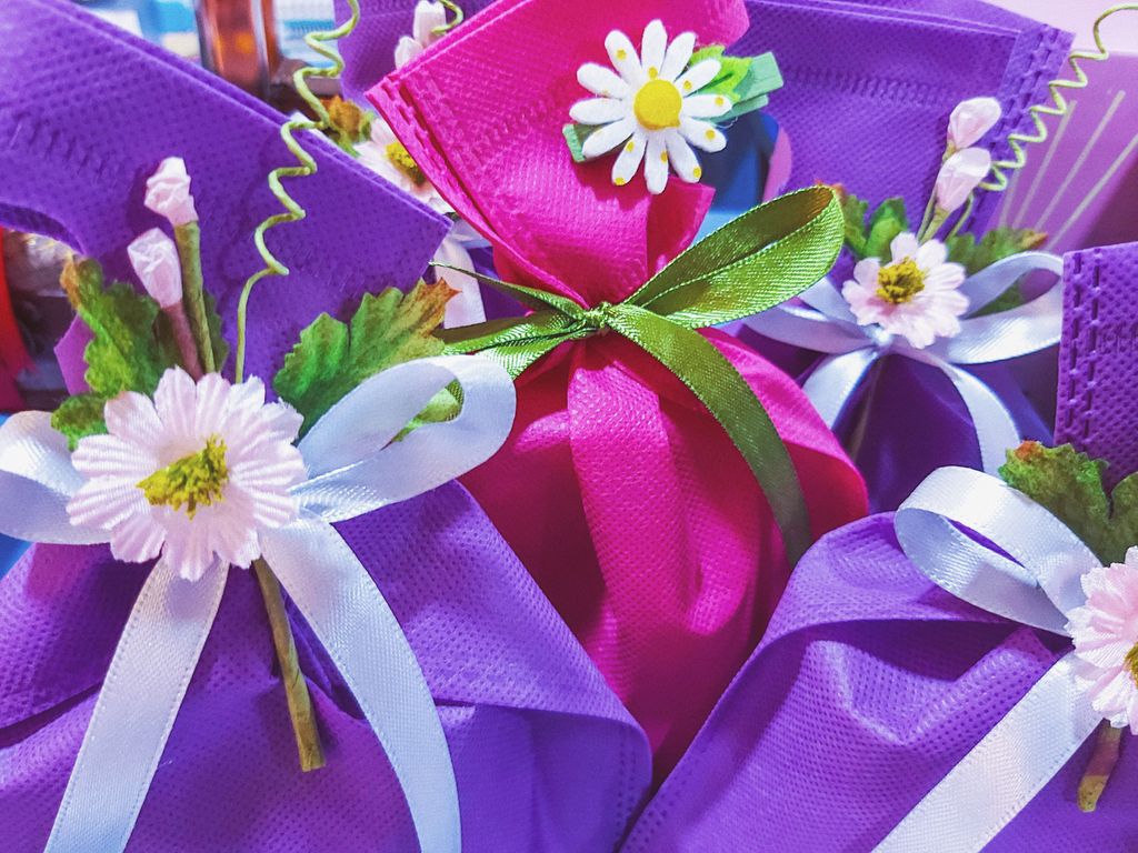 regalosclase's tweet photo. ✨ Si hay algo que nos caracteriza en #RegalosClase 🎁 es el #packaging. Los #detalles para eventos y celebraciones son siempre gratos pero no hay duda de que la primera impresión 👀 es lo que cuenta.

𝗘𝗹 𝗲𝗾𝘂𝗶𝗽𝗼 𝗱𝗲 𝗥𝗲𝗴𝗮𝗹𝗼𝘀 𝗖𝗹𝗮𝘀𝗲 ⭐

#Regalos #CLASE #VegaBaja https://t.co/ITxuuCDuep