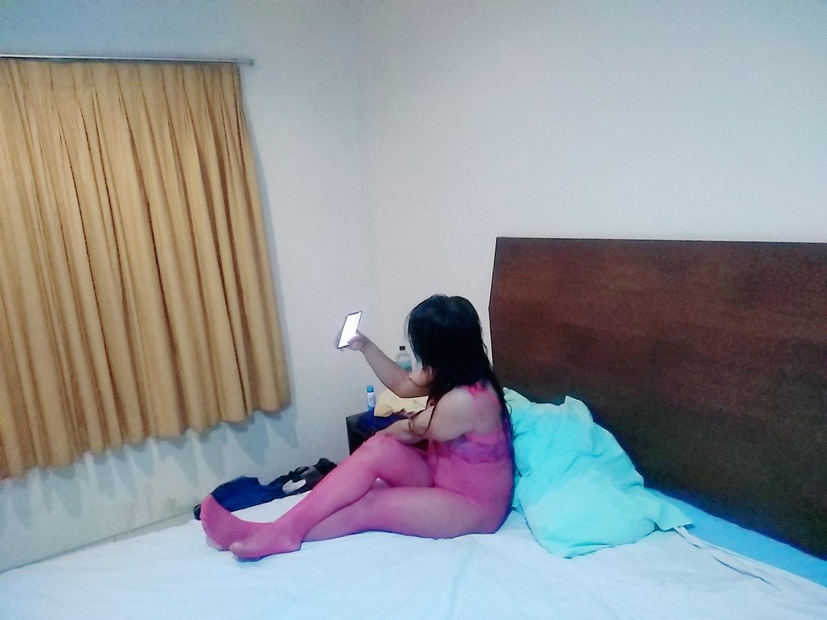 VjBanci's tweet photo. waria bekasi #vcsbugill #opensp #openbekasi  yuk yang hotel royal bekasi 081273585500 https://t.co/1X7JYEdFY5