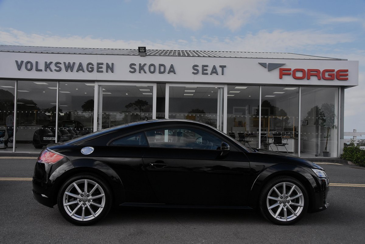 17/17 Audi TT Sport 1.8 3dr Coupe 6 Speed Manual Petrol 
Alcantara/Leather Black Sports Seats
Aluminm Drift Silver
Brilliant Black Gloss 
Low Mileage
Call one of our Sales Team for further information
☎️ 01545 570291
📧 sales@forge.uk.com
💻 audivwforge.co.uk